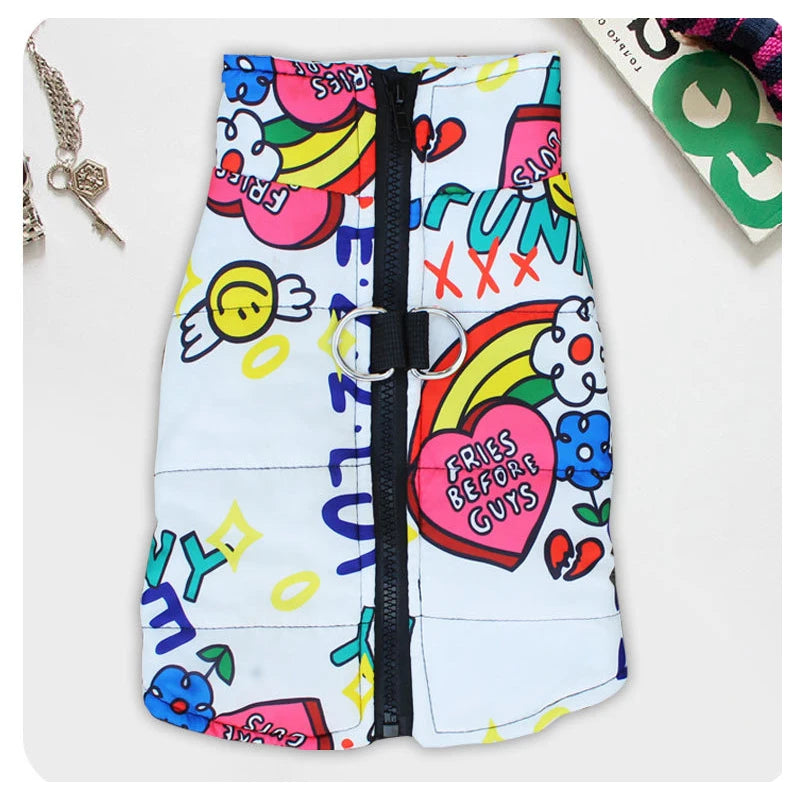 Klettverschluss/Verstellung am Hundemantel – Detailansicht