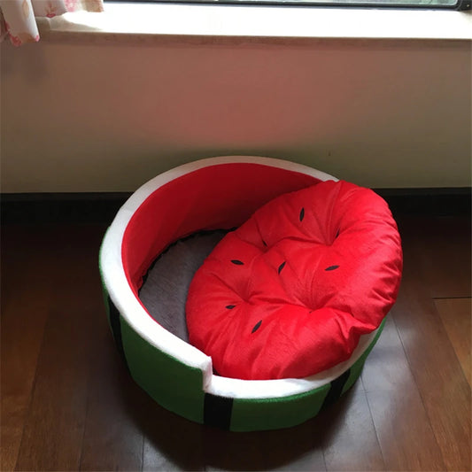 Kuscheliges Hundebett im Wassermelonen-Design für kleine Hunde