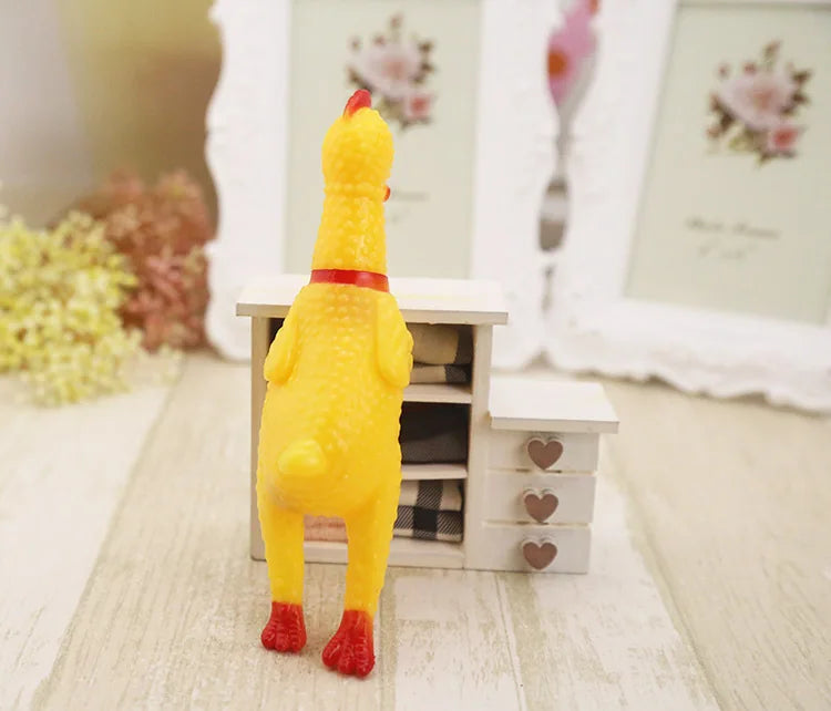 Hundespielzeug Henne Henrietta – Das robuste Quietsche-Huhn für Hunde
