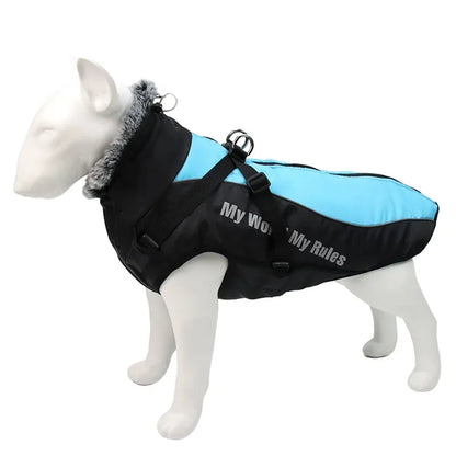 Hundemantel für große Hunde mit robustem Material und Reflektor-Details