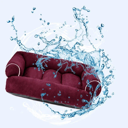 Bordeauxfarbenes Hundesofa mit Wasserspritzer – wasserabweisender Bezug